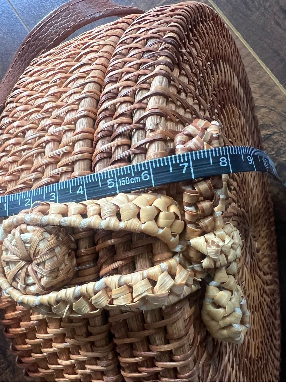 Round Rattan Crossbody Bag with Bow Detail - Picture 9 of 10